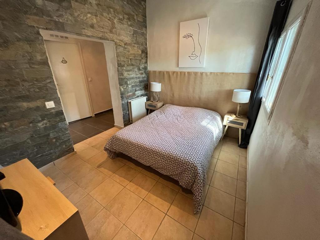Casa Gecko Hotel Vilajuiga Екстериор снимка