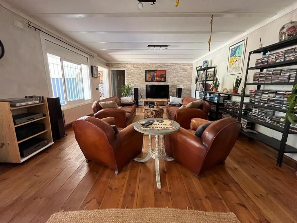 Casa Gecko Hotel Vilajuiga Екстериор снимка